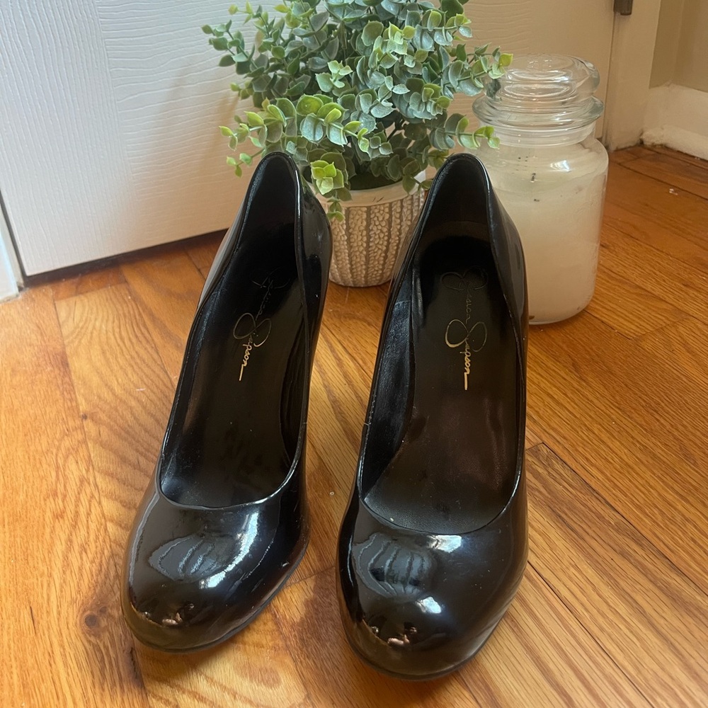 Jessica Simpson Glossy Patent Black Heels